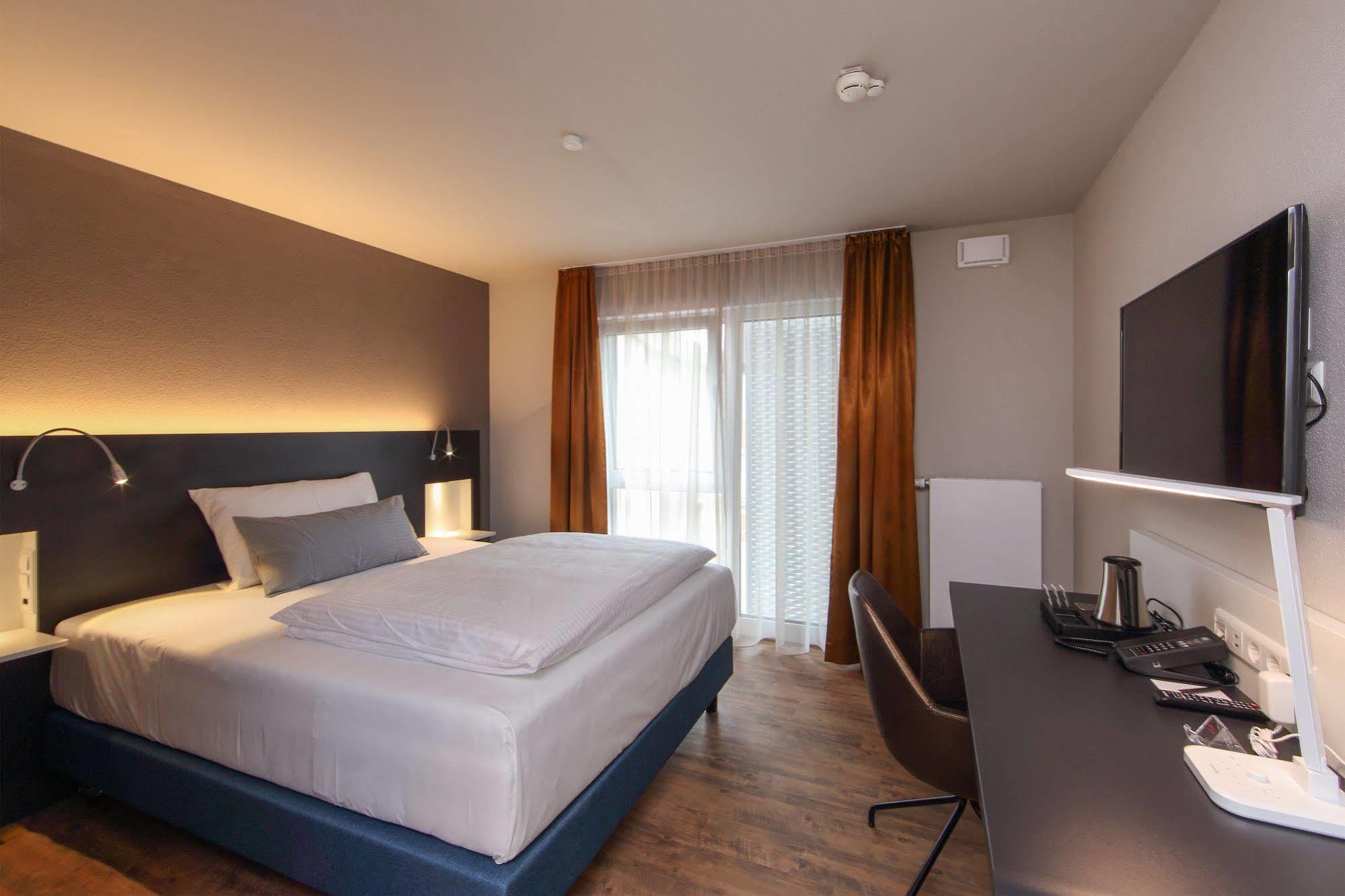 Design&Lifestyle Hotel Estilo Aalen Exterior foto